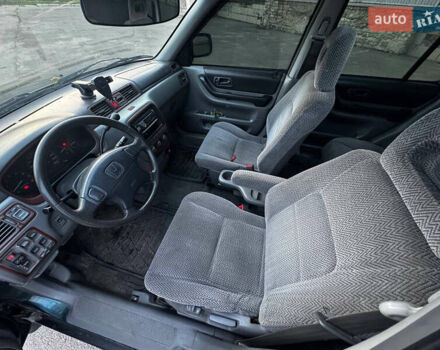 Зелений Хонда СРВ, об'ємом двигуна 2 л та пробігом 368 тис. км за 4000 $, фото 25 на Automoto.ua