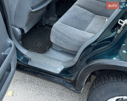 Зелений Хонда СРВ, об'ємом двигуна 2 л та пробігом 368 тис. км за 4000 $, фото 24 на Automoto.ua