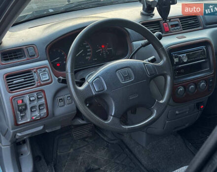 Зелений Хонда СРВ, об'ємом двигуна 2 л та пробігом 368 тис. км за 4000 $, фото 16 на Automoto.ua