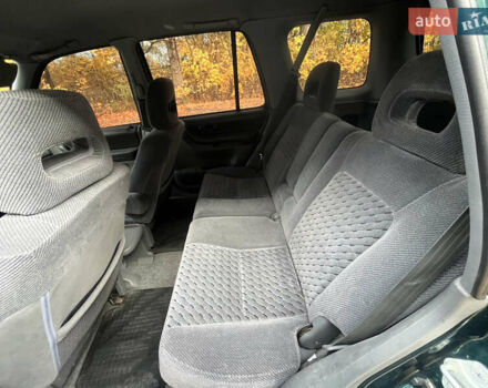 Зелений Хонда СРВ, об'ємом двигуна 1.97 л та пробігом 331 тис. км за 5300 $, фото 14 на Automoto.ua