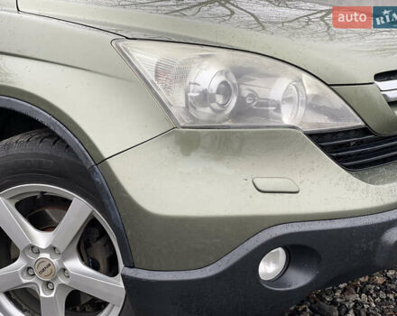 Зеленый Хонда СРВ, объемом двигателя 2 л и пробегом 275 тыс. км за 10490 $, фото 2 на Automoto.ua