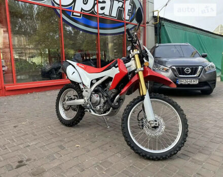 Красный Хонда CRF 250, объемом двигателя 0 л и пробегом 18 тыс. км за 4800 $, фото 1 на Automoto.ua