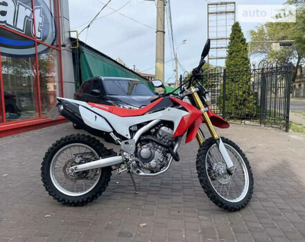 Червоний Хонда CRF 250, об'ємом двигуна 0 л та пробігом 18 тис. км за 4800 $, фото 4 на Automoto.ua