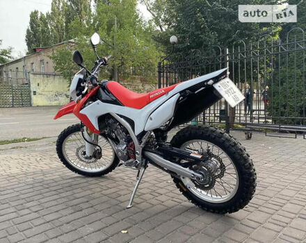 Красный Хонда CRF 250, объемом двигателя 0 л и пробегом 18 тыс. км за 4800 $, фото 6 на Automoto.ua