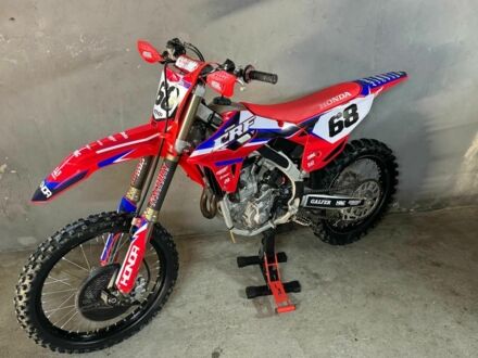Хонда CRF 250 2023 в Коломые на Automoto.ua Хонда CRF 250, объемом двигателя 0.25 л и пробегом 0 тыс. км за 5600 $, фото 1 на Automoto.ua