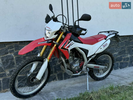 Білий Хонда CRF 250L, об'ємом двигуна 0.25 л та пробігом 26 тис. км за 4300 $, фото 1 на Automoto.ua