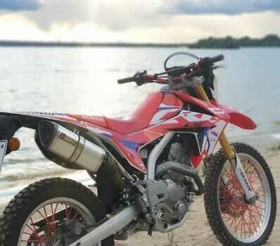 Красный Хонда CRF 250L, объемом двигателя 0.25 л и пробегом 49 тыс. км за 3700 $, фото 14 на Automoto.ua