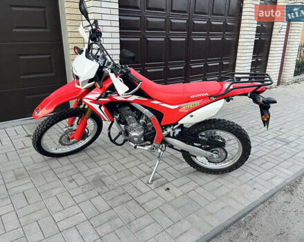 Красный Хонда CRF 250L, объемом двигателя 0.25 л и пробегом 16 тыс. км за 5000 $, фото 1 на Automoto.ua