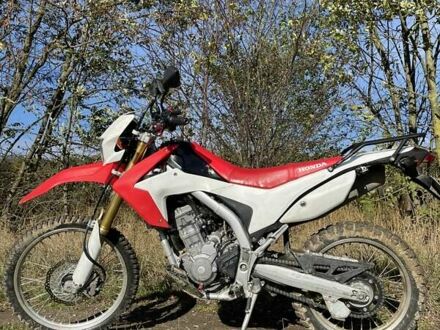 Красный Хонда CRF 250L, объемом двигателя 0.3 л и пробегом 12 тыс. км за 4300 $, фото 1 на Automoto.ua