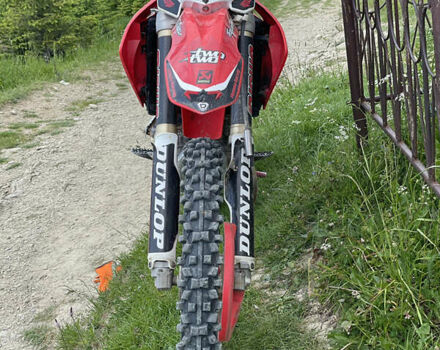 Хонда CRF 250R 2009 в Ивано-Франковске на Automoto.ua Красный Хонда CRF 250R, объемом двигателя 0.25 л и пробегом 60 тыс. км за 2650 $, фото 5 на Automoto.ua