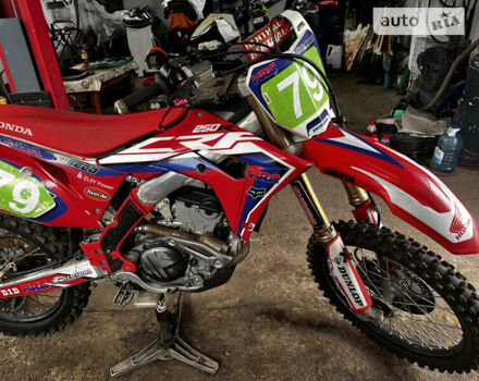 Червоний Хонда CRF 250R, об'ємом двигуна 0.25 л та пробігом 3 тис. км за 5000 $, фото 14 на Automoto.ua