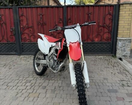 Хонда CRF 250R, объемом двигателя 0.25 л и пробегом 0 тыс. км за 4000 $, фото 1 на Automoto.ua