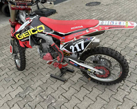 Хонда CRF 250R 2017 в Ужгороде на Automoto.ua Хонда CRF 250R, объемом двигателя 0.25 л и пробегом 1 тыс. км за 4000 $, фото 2 на Automoto.ua