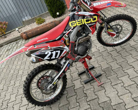Хонда CRF 250R 2017 в Ужгороде на Automoto.ua Хонда CRF 250R, объемом двигателя 0.25 л и пробегом 1 тыс. км за 4000 $, фото 1 на Automoto.ua