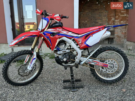 Хонда CRF 250R 2018 в Косове на Automoto.ua Хонда CRF 250R, объемом двигателя 0 л и пробегом 40 тыс. км за 4000 $, фото 1 на Automoto.ua