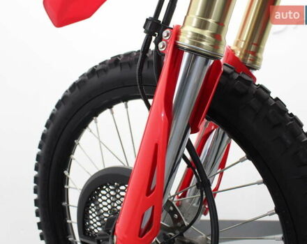 Червоний Хонда CRF 450R, об'ємом двигуна 0.45 л та пробігом 3 тис. км за 9200 $, фото 27 на Automoto.ua