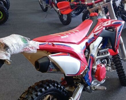 Хонда CRF 450R, об'ємом двигуна 0 л та пробігом 0 тис. км за 4000 $, фото 5 на Automoto.ua