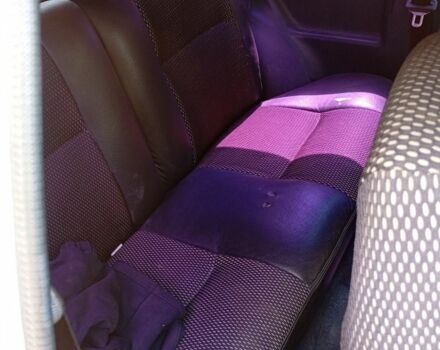 Белый Хонда Цивик, объемом двигателя 1.3 л и пробегом 100 тыс. км за 650 $, фото 6 на Automoto.ua