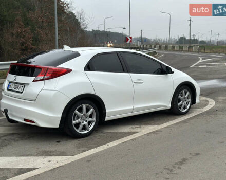 Белый Хонда Цивик, объемом двигателя 2.2 л и пробегом 240 тыс. км за 10200 $, фото 5 на Automoto.ua