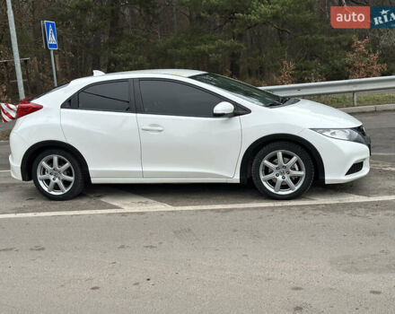 Белый Хонда Цивик, объемом двигателя 2.2 л и пробегом 240 тыс. км за 10200 $, фото 4 на Automoto.ua