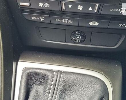 Белый Хонда Цивик, объемом двигателя 2.2 л и пробегом 185 тыс. км за 8700 $, фото 15 на Automoto.ua