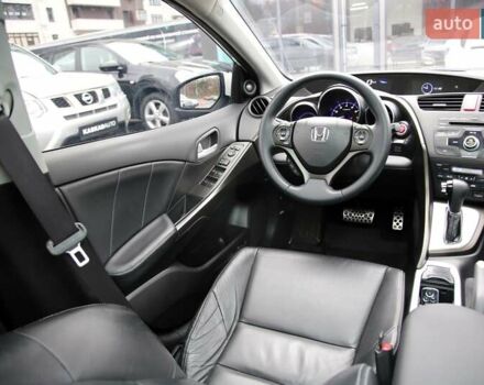 Белый Хонда Цивик, объемом двигателя 1.8 л и пробегом 155 тыс. км за 10999 $, фото 10 на Automoto.ua