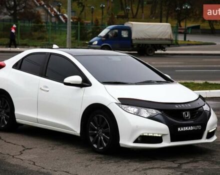 Белый Хонда Цивик, объемом двигателя 1.8 л и пробегом 155 тыс. км за 10999 $, фото 2 на Automoto.ua