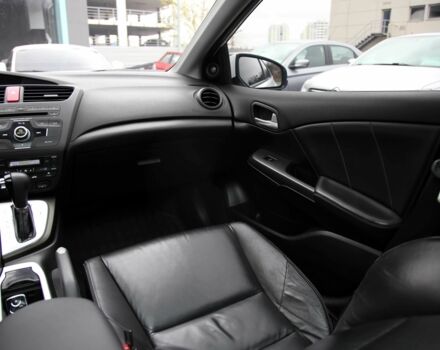 Белый Хонда Цивик, объемом двигателя 1.8 л и пробегом 155 тыс. км за 10999 $, фото 11 на Automoto.ua