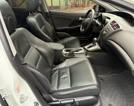 Белый Хонда Цивик, объемом двигателя 1.8 л и пробегом 155 тыс. км за 11800 $, фото 4 на Automoto.ua