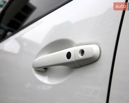 Белый Хонда Цивик, объемом двигателя 1.8 л и пробегом 155 тыс. км за 10999 $, фото 26 на Automoto.ua