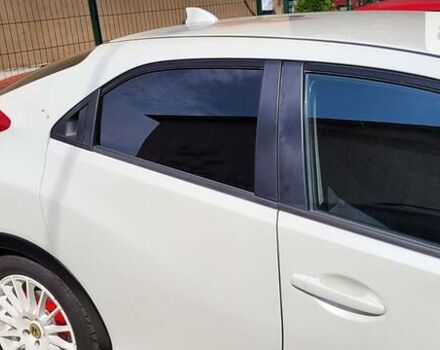 Белый Хонда Цивик, объемом двигателя 2.2 л и пробегом 185 тыс. км за 8700 $, фото 13 на Automoto.ua