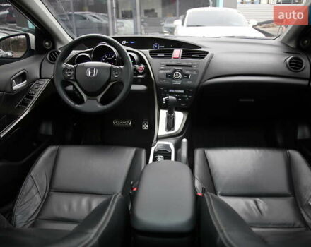 Белый Хонда Цивик, объемом двигателя 1.8 л и пробегом 155 тыс. км за 10999 $, фото 11 на Automoto.ua