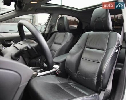 Белый Хонда Цивик, объемом двигателя 1.8 л и пробегом 155 тыс. км за 10999 $, фото 6 на Automoto.ua