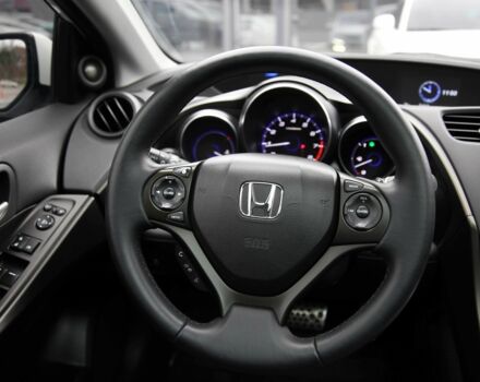 Белый Хонда Цивик, объемом двигателя 1.8 л и пробегом 155 тыс. км за 10999 $, фото 13 на Automoto.ua