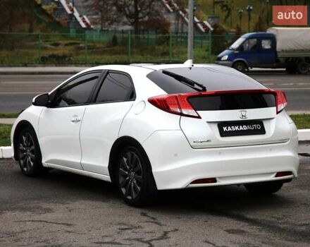 Белый Хонда Цивик, объемом двигателя 1.8 л и пробегом 155 тыс. км за 10999 $, фото 3 на Automoto.ua