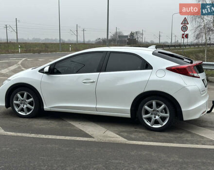 Белый Хонда Цивик, объемом двигателя 2.2 л и пробегом 240 тыс. км за 10200 $, фото 8 на Automoto.ua