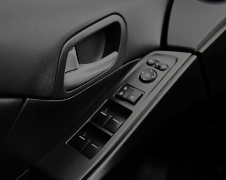 Белый Хонда Цивик, объемом двигателя 1.8 л и пробегом 155 тыс. км за 10999 $, фото 20 на Automoto.ua