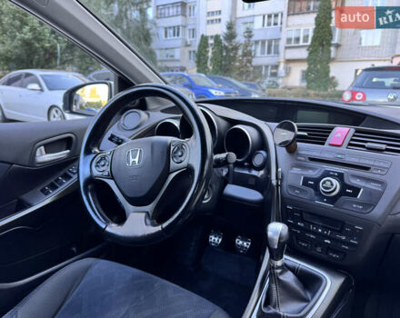 Белый Хонда Цивик, объемом двигателя 1.6 л и пробегом 165 тыс. км за 9200 $, фото 2 на Automoto.ua