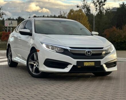 Хонда Цивик 2016 в Киеве на Automoto.ua Белый Хонда Цивик, объемом двигателя 2 л и пробегом 153 тыс. км за 12950 $, фото 2 на Automoto.ua