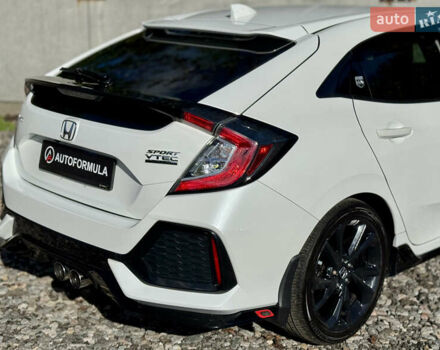 Белый Хонда Цивик, объемом двигателя 1.5 л и пробегом 134 тыс. км за 16490 $, фото 10 на Automoto.ua