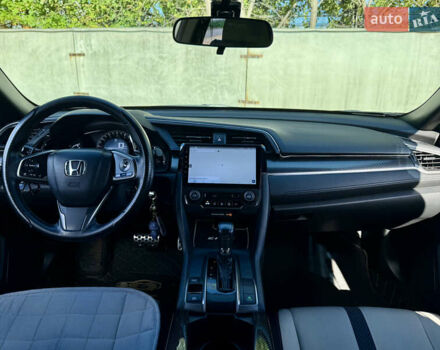 Белый Хонда Цивик, объемом двигателя 1.5 л и пробегом 134 тыс. км за 16490 $, фото 16 на Automoto.ua