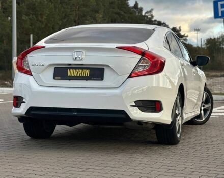 Хонда Цивик 2016 в Киеве на Automoto.ua Белый Хонда Цивик, объемом двигателя 2 л и пробегом 153 тыс. км за 12950 $, фото 7 на Automoto.ua