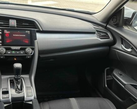 Хонда Цивик 2016 в Киеве на Automoto.ua Белый Хонда Цивик, объемом двигателя 2 л и пробегом 153 тыс. км за 12950 $, фото 21 на Automoto.ua