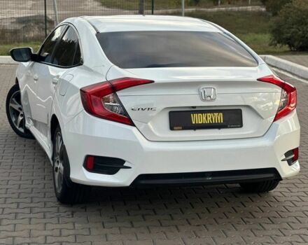 Хонда Цивик 2016 в Киеве на Automoto.ua Белый Хонда Цивик, объемом двигателя 2 л и пробегом 153 тыс. км за 12950 $, фото 5 на Automoto.ua