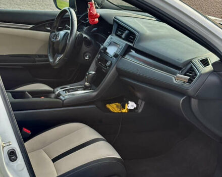 Белый Хонда Цивик, объемом двигателя 1.5 л и пробегом 117 тыс. км за 14500 $, фото 9 на Automoto.ua