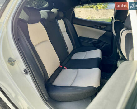 Белый Хонда Цивик, объемом двигателя 1.5 л и пробегом 134 тыс. км за 16490 $, фото 13 на Automoto.ua