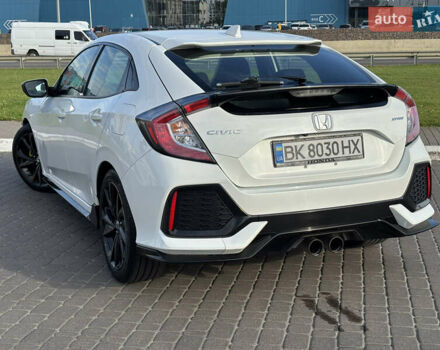 Белый Хонда Цивик, объемом двигателя 1.5 л и пробегом 117 тыс. км за 14500 $, фото 5 на Automoto.ua