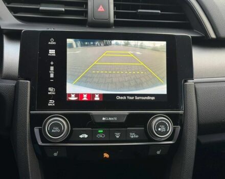 Хонда Цивик 2016 в Киеве на Automoto.ua Белый Хонда Цивик, объемом двигателя 2 л и пробегом 153 тыс. км за 12950 $, фото 18 на Automoto.ua