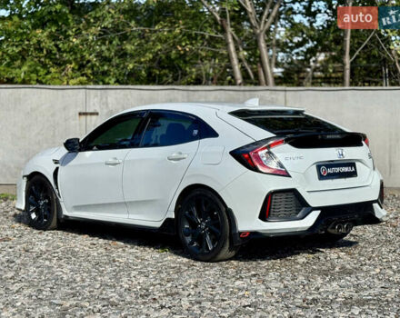 Белый Хонда Цивик, объемом двигателя 1.5 л и пробегом 134 тыс. км за 16490 $, фото 5 на Automoto.ua
