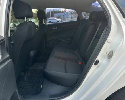 Хонда Цивик 2016 в Киеве на Automoto.ua Белый Хонда Цивик, объемом двигателя 2 л и пробегом 153 тыс. км за 12950 $, фото 15 на Automoto.ua